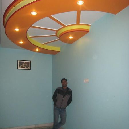 Krishna Paying Guest House Βαρανάσι Εξωτερικό φωτογραφία