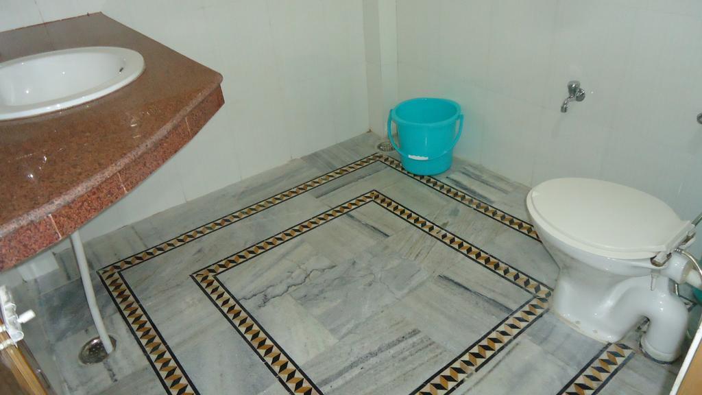 Krishna Paying Guest House Βαρανάσι Εξωτερικό φωτογραφία