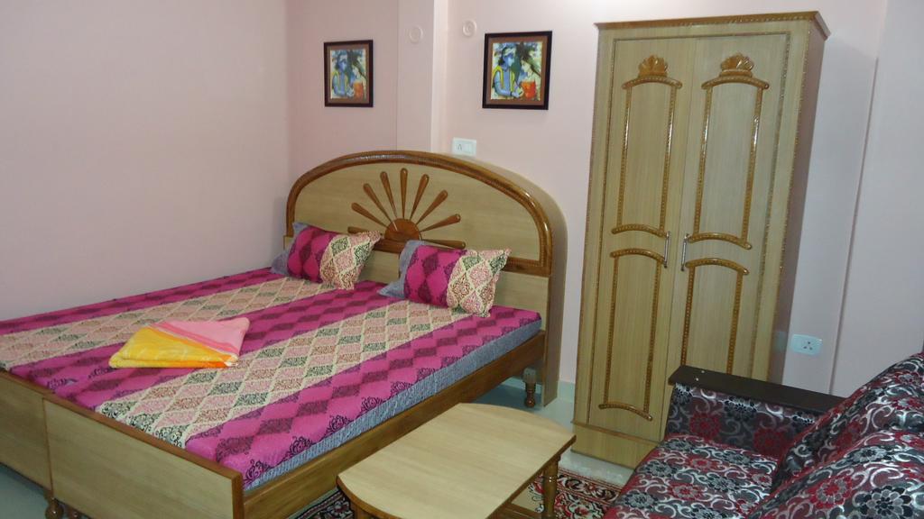 Krishna Paying Guest House Βαρανάσι Δωμάτιο φωτογραφία